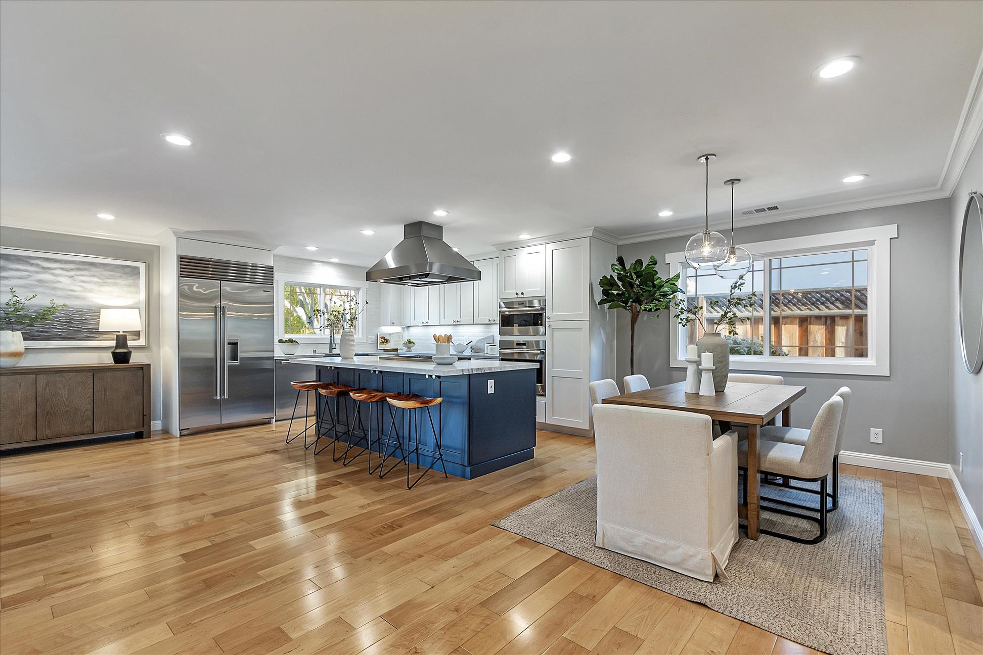 14_F8_2338HeritageDrive_014