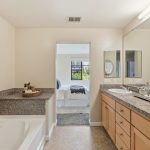 33-033_F8_800 N 8th St 220